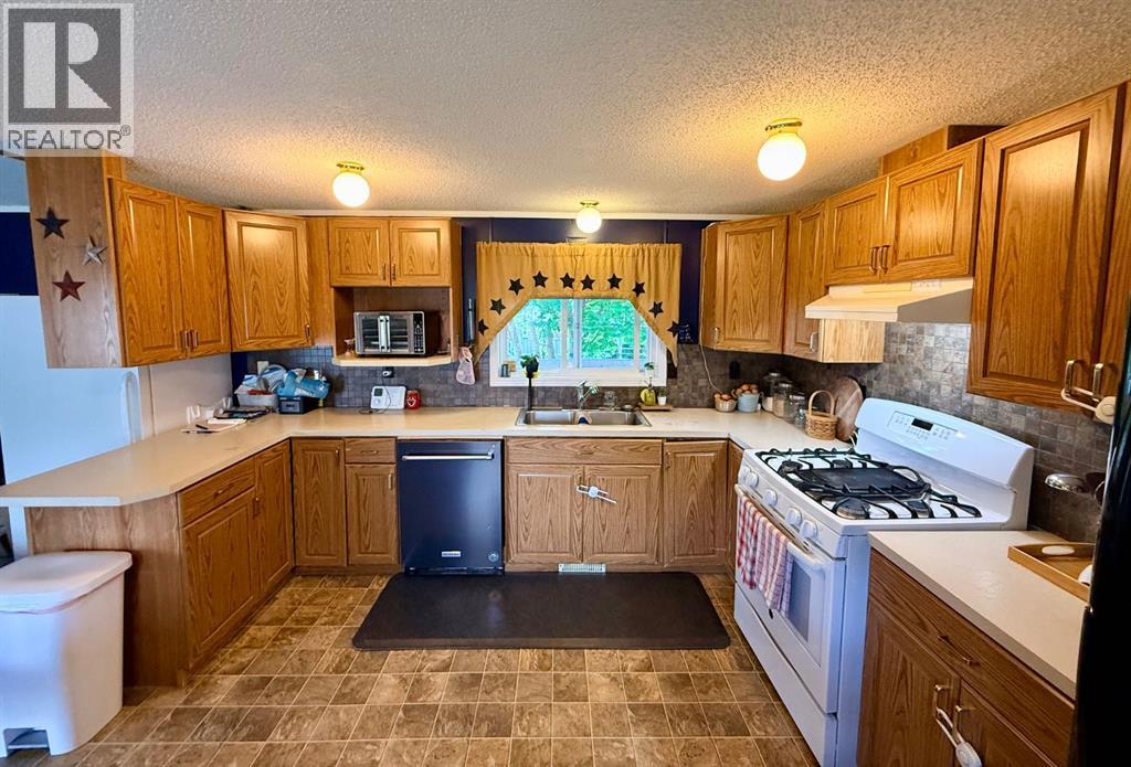 10701 102 Ave, La Crete, Alberta  T0H 2H0 - Photo 14 - A2320183