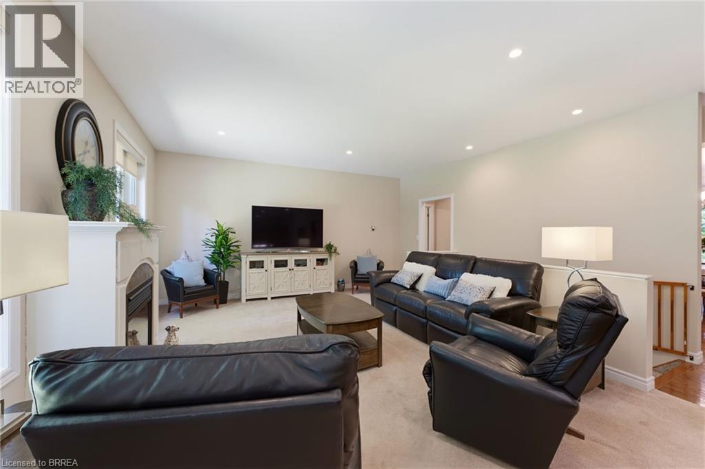 301 Governors Road E, Paris, Ontario  N3L 3E1 - Photo 5 - 40853865