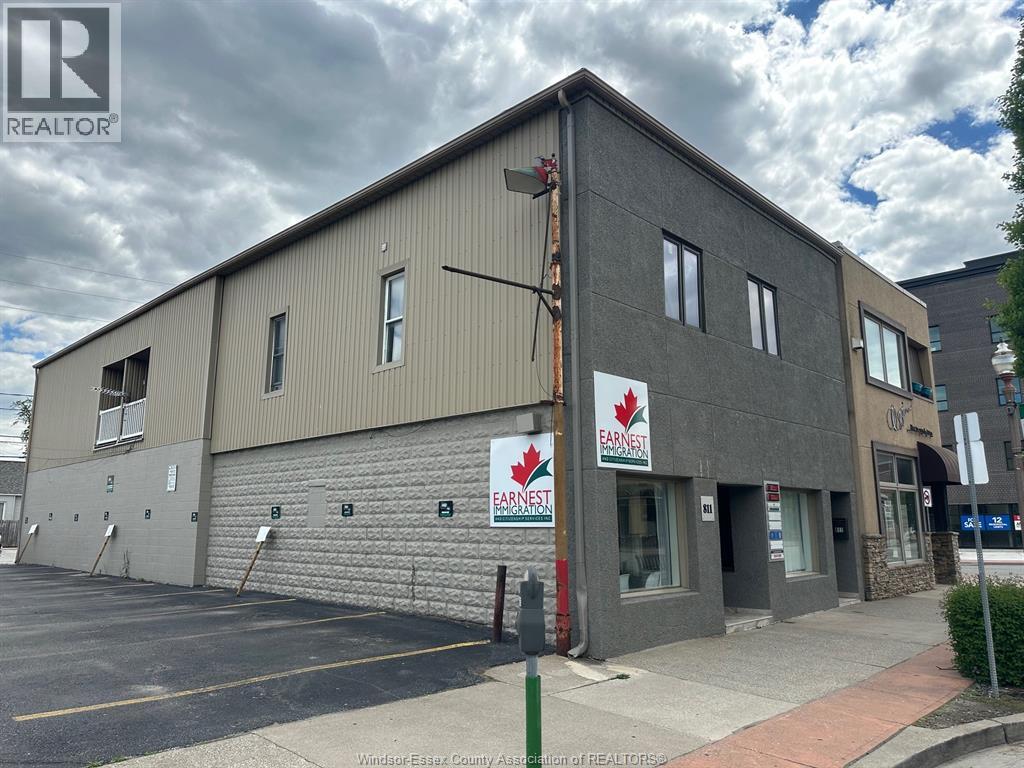 MLS# 26019330: 809 ERIE STREET East Unit# 3, Windsor, Canada