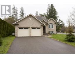 4 Parkdale DR, Sault Ste. Marie, Ontario