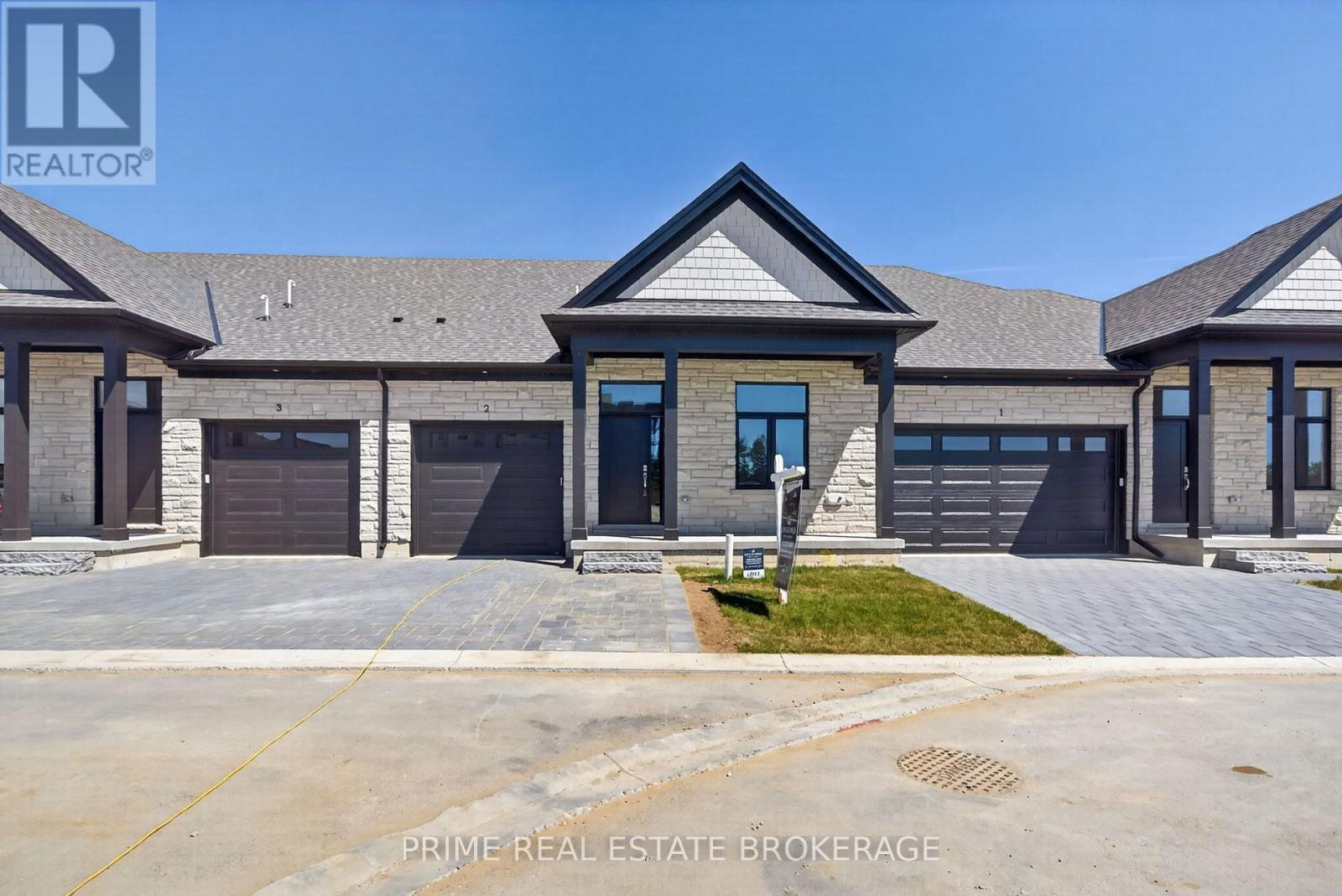 2 - 62 COMPASS TRAIL, Central Elgin, Ontario
