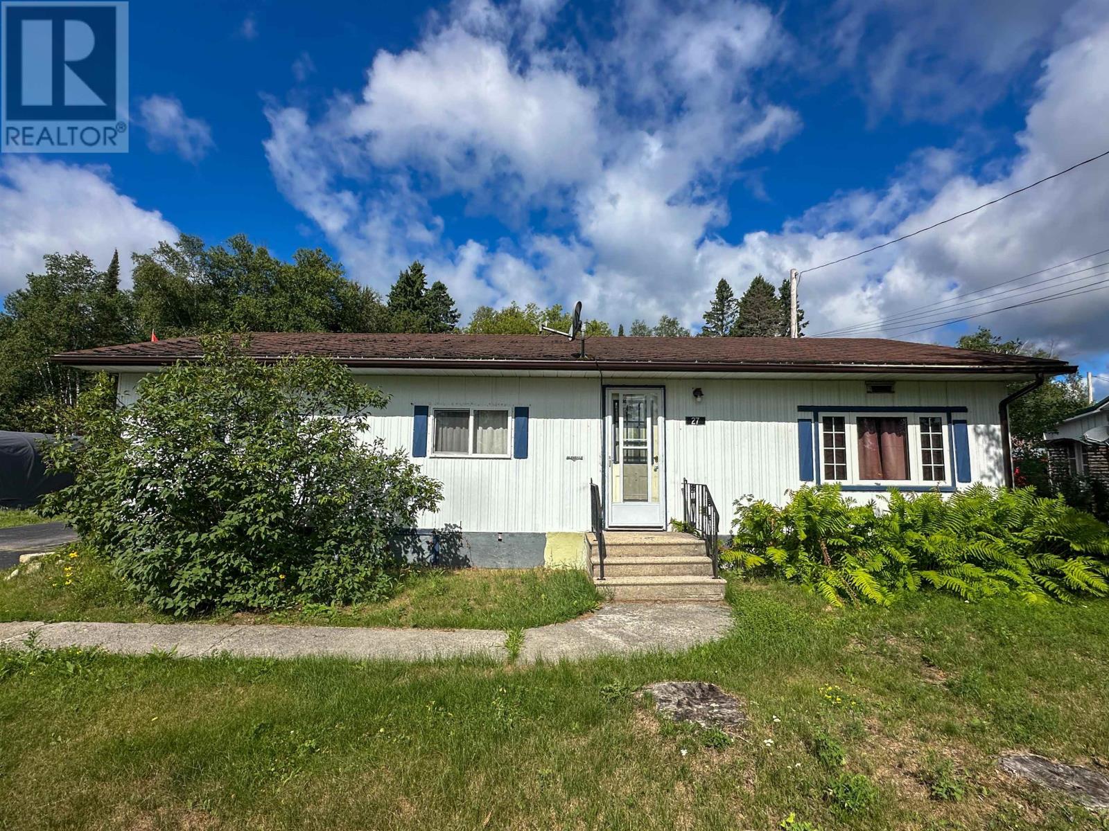 27 Aspen St, Ear Falls, Ontario  P0V 1T0 - Photo 1 - TB2602284