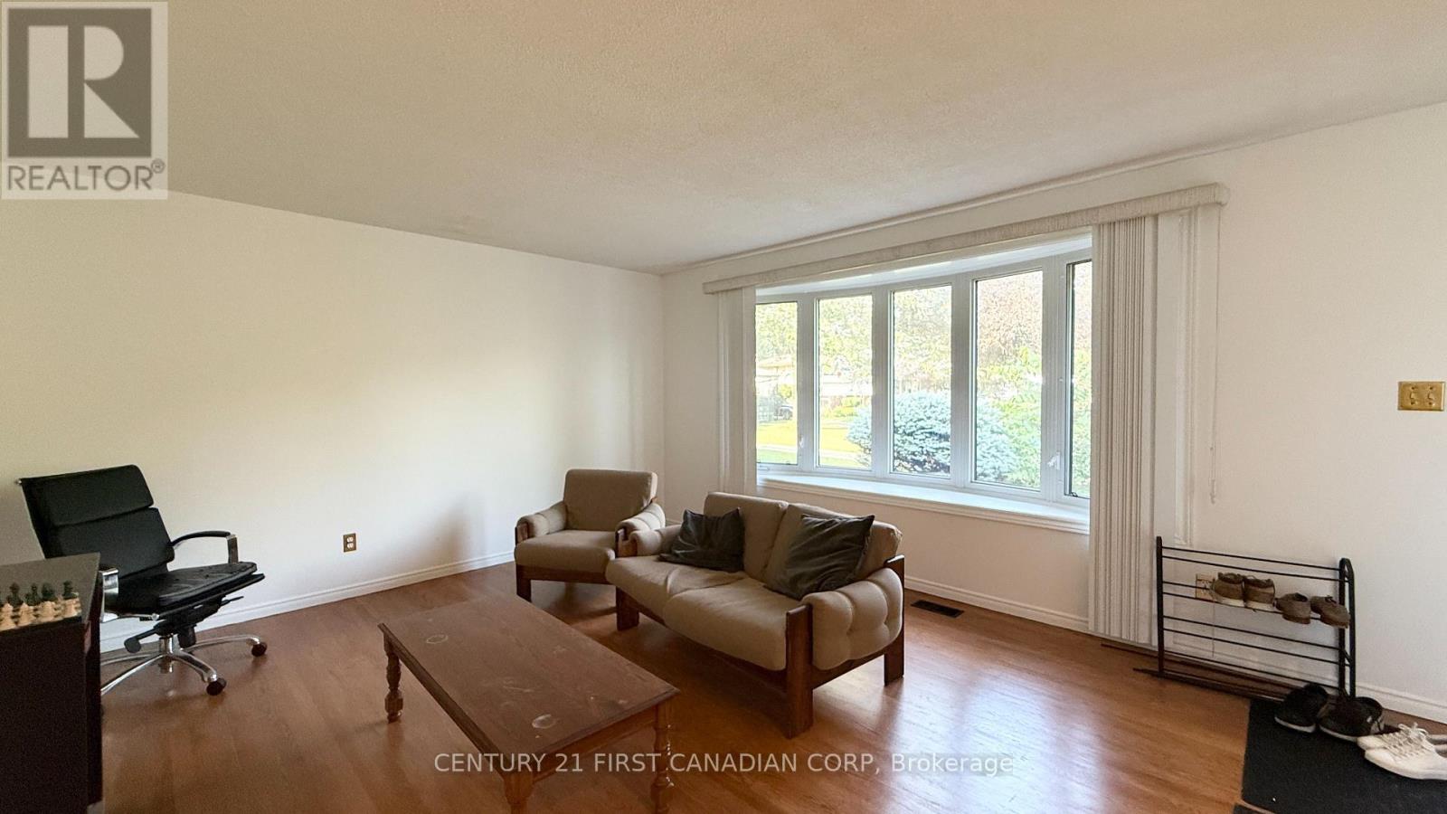 80 Rollscourt Place, London North, Ontario  N6G 1M2 - Photo 3 - X13656820