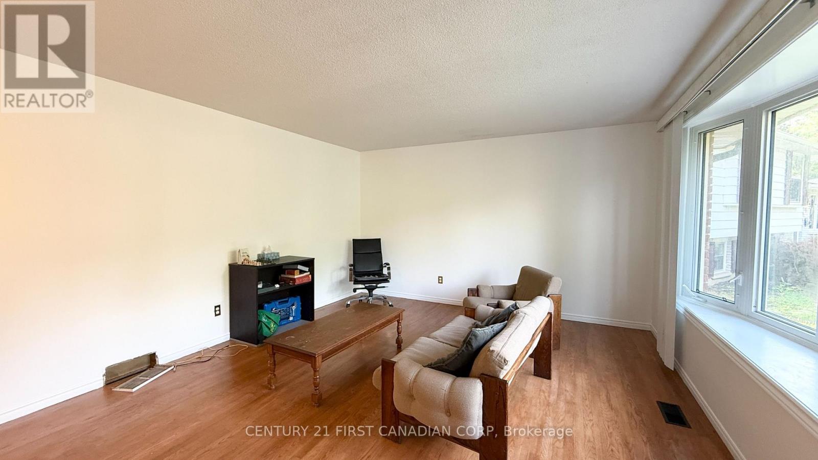 80 Rollscourt Place, London North, Ontario  N6G 1M2 - Photo 4 - X13656820