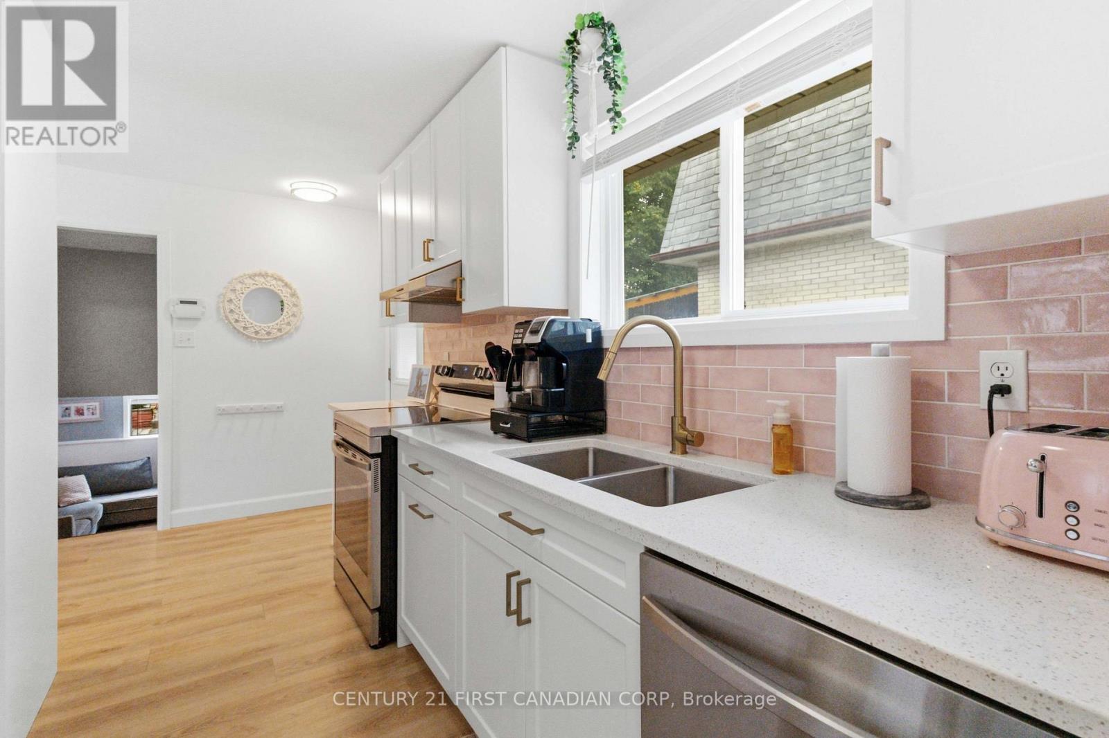 436 Ferndale Avenue, London South, Ontario  N6C 2Z1 - Photo 11 - X13656832