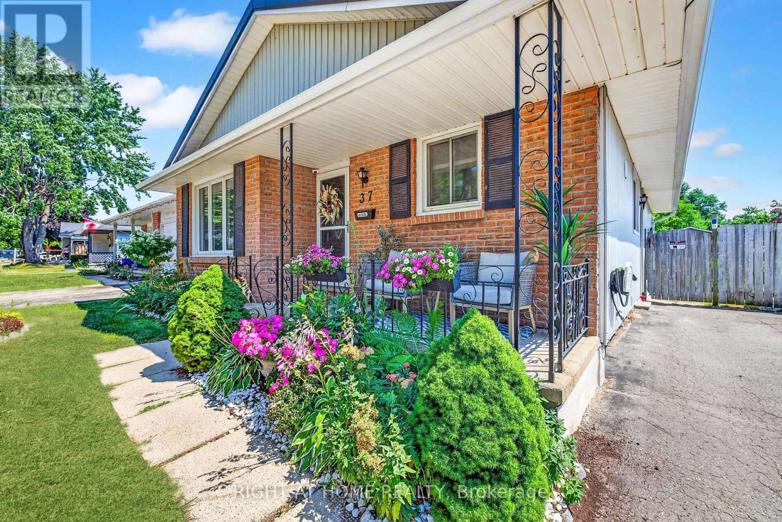 37 Renny Crescent, London South, Ontario  N6E 2C4 - Photo 3 - X13656862