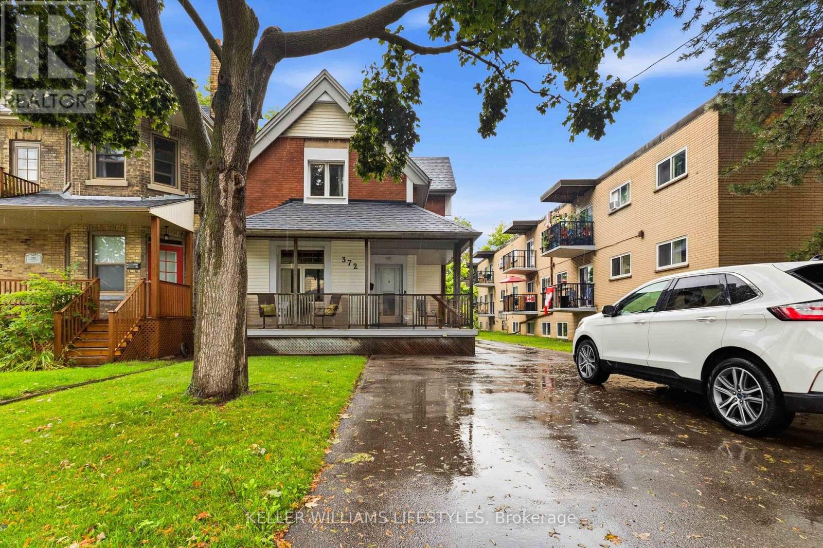 372 SIMCOE STREET, London East, Ontario