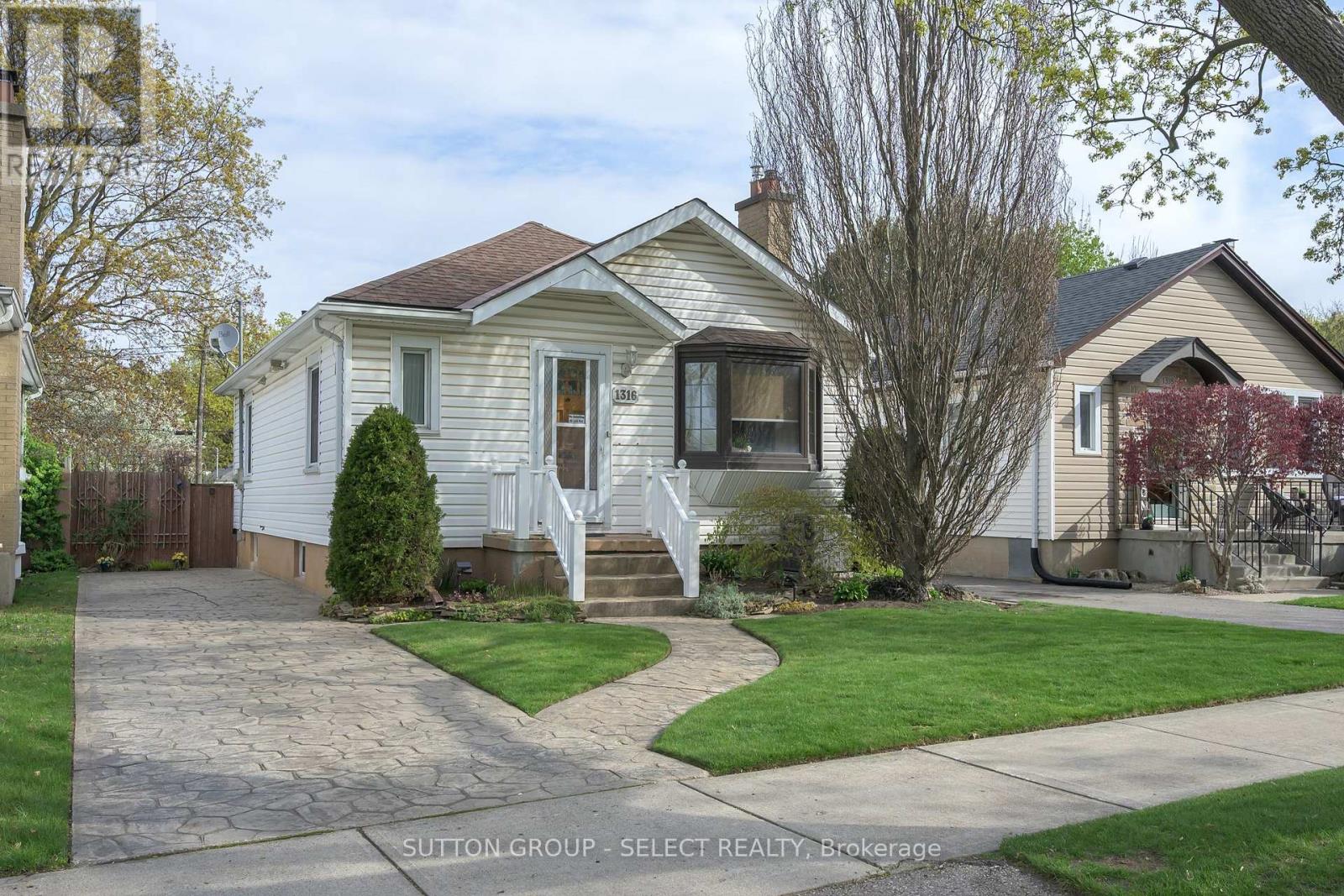 1316 LANGMUIR AVENUE, London East, Ontario