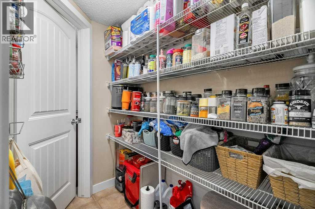 140 Panamount Circle NW, Calgary, Alberta  T3K 0C6 - Photo 15 - A2319921