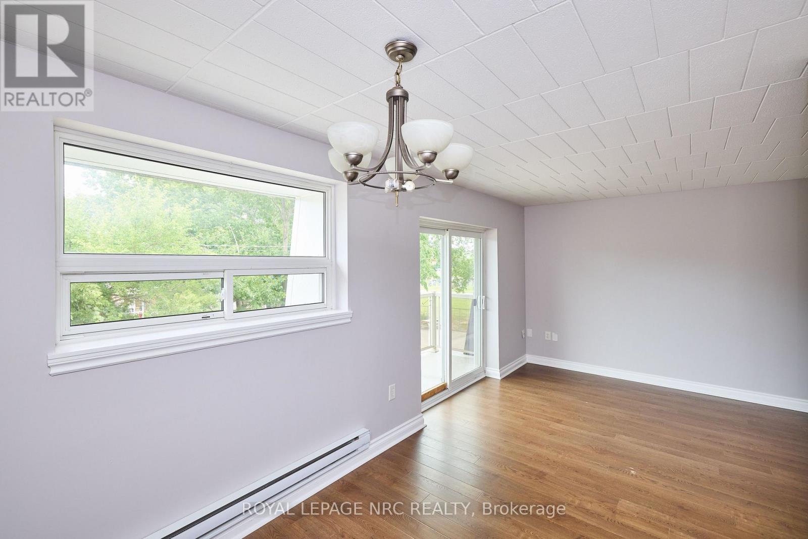 15 - 90 Woodlawn Road, Welland, Ontario  L3C 3J5 - Photo 4 - X13656918