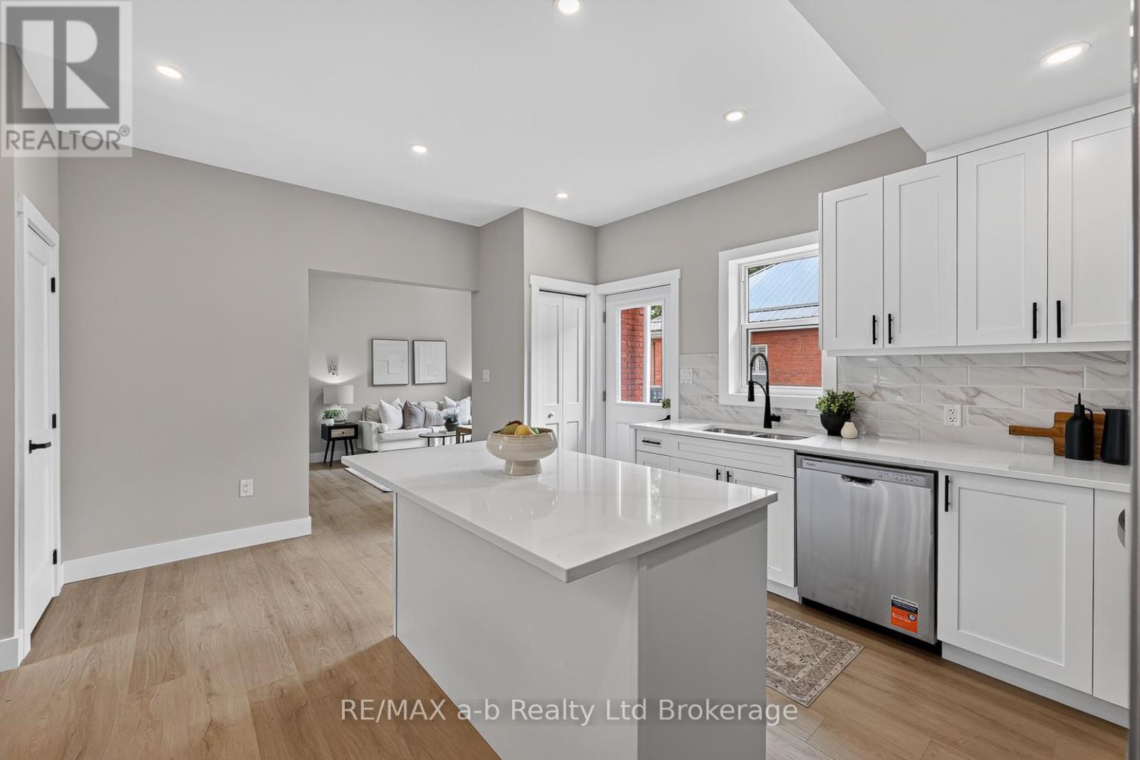 91 Winniett Street, Woodstock, Ontario N4S 5Z6 - Photo 14 - X13656936