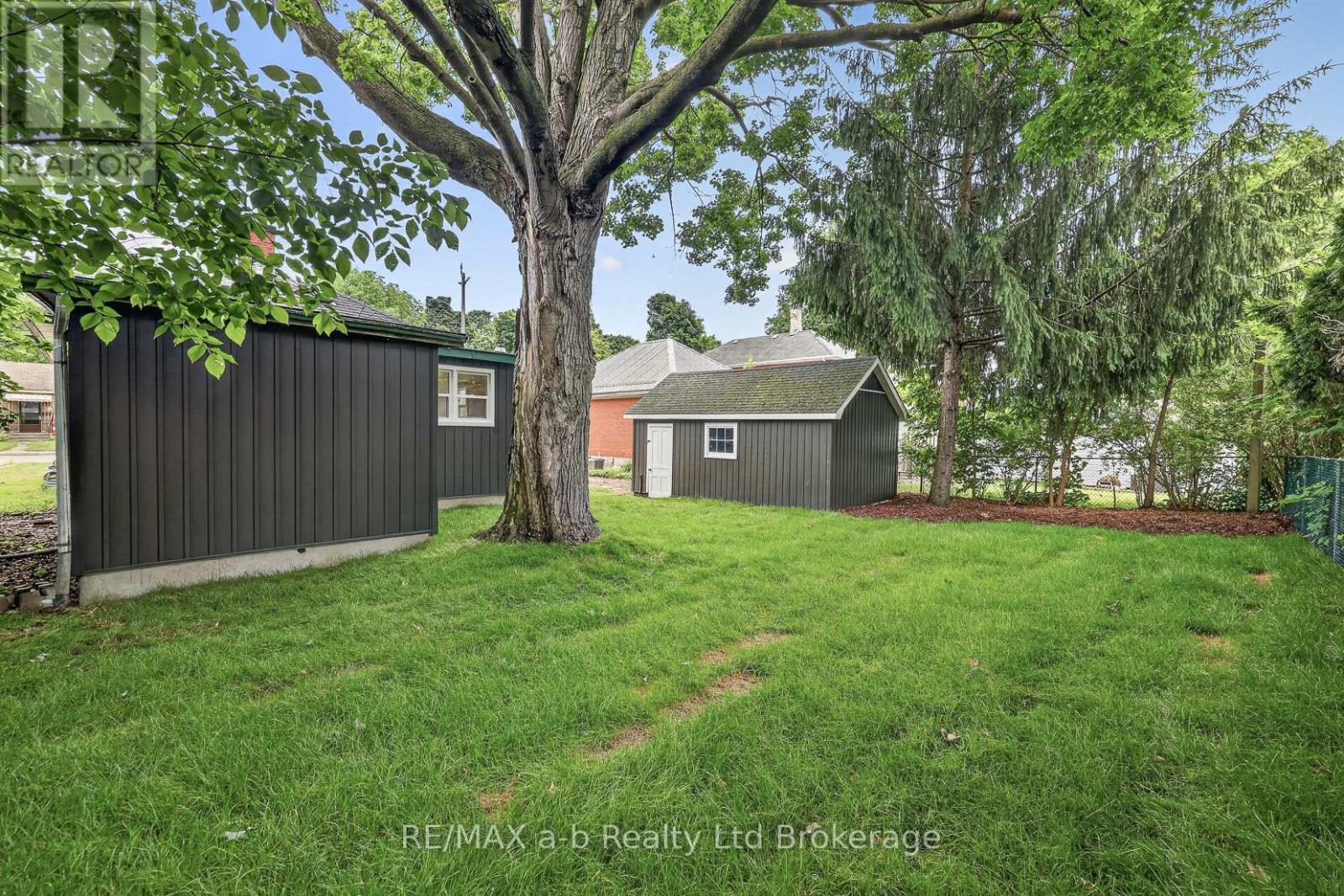 91 Winniett Street, Woodstock, Ontario N4S 5Z6 - Photo 4 - X13656936