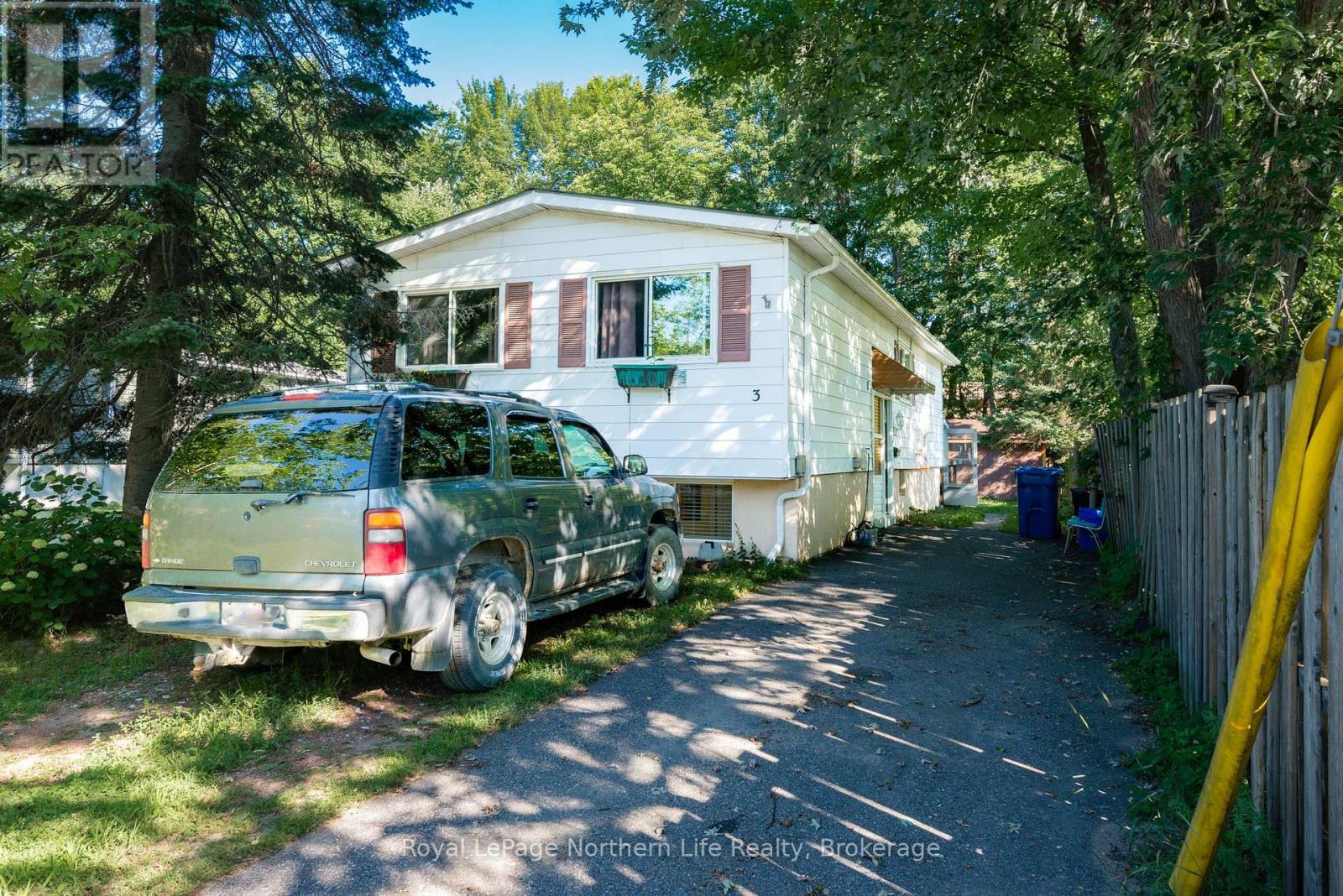 3 David Court, North Bay, Ontario P1A 3W3 - Photo 1 - X13656814