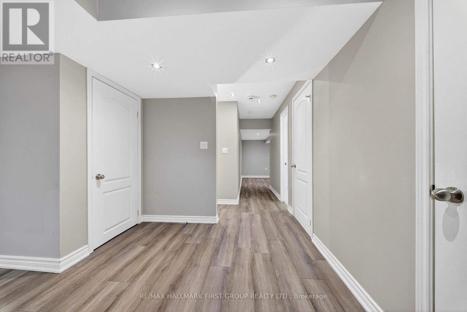 121 Blackwell Crescent, Oshawa, Ontario  L1L 0C1 - Photo 37 - E13213472