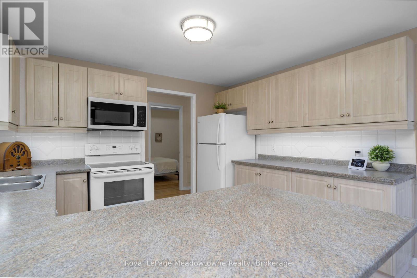 210 - 2075 Amherst Heights, Burlington, Ontario  L7P 5B8 - Photo 24 - W13656968