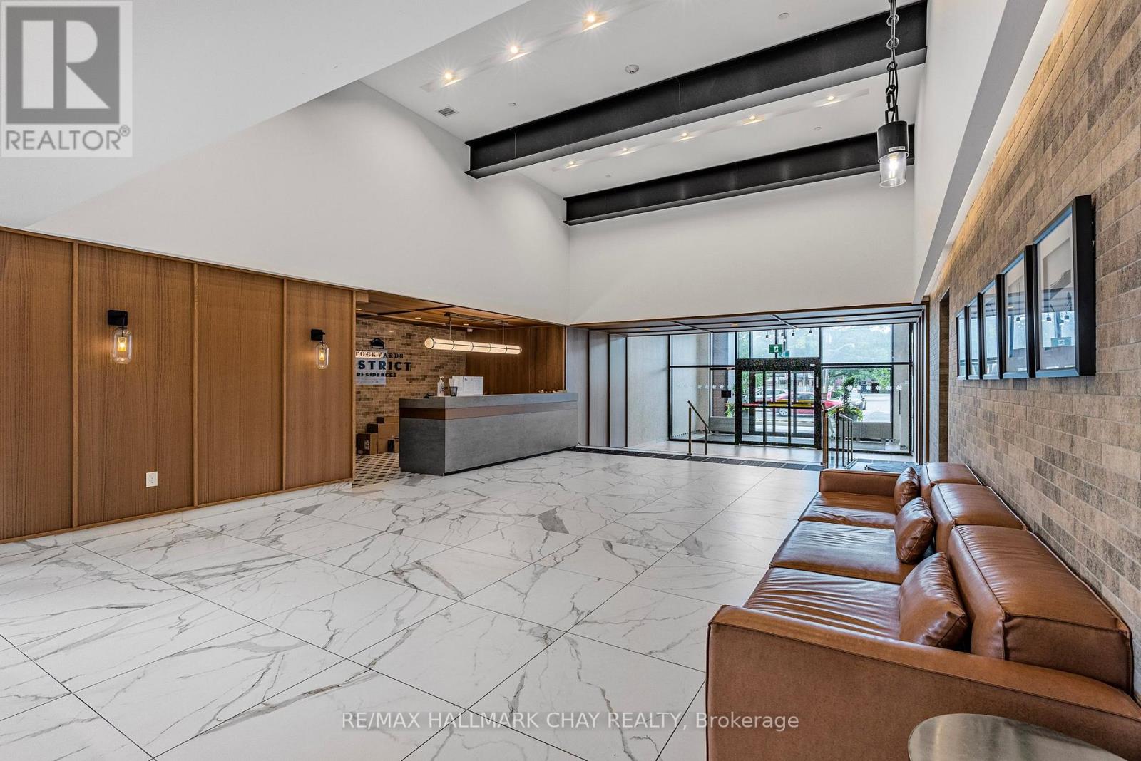 110 - 2300 St. Clair Avenue W, Toronto, Ontario  M6N 1K8 - Photo 4 - W13601488