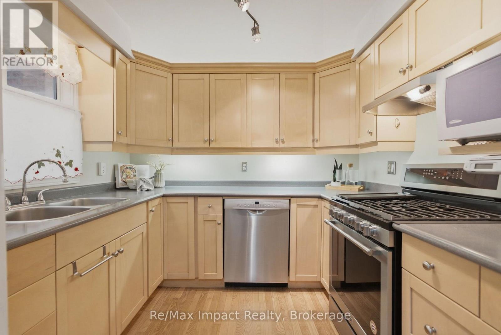 226 Rands Road, Ajax, Ontario  L1S 3Y5 - Photo 15 - E13656836