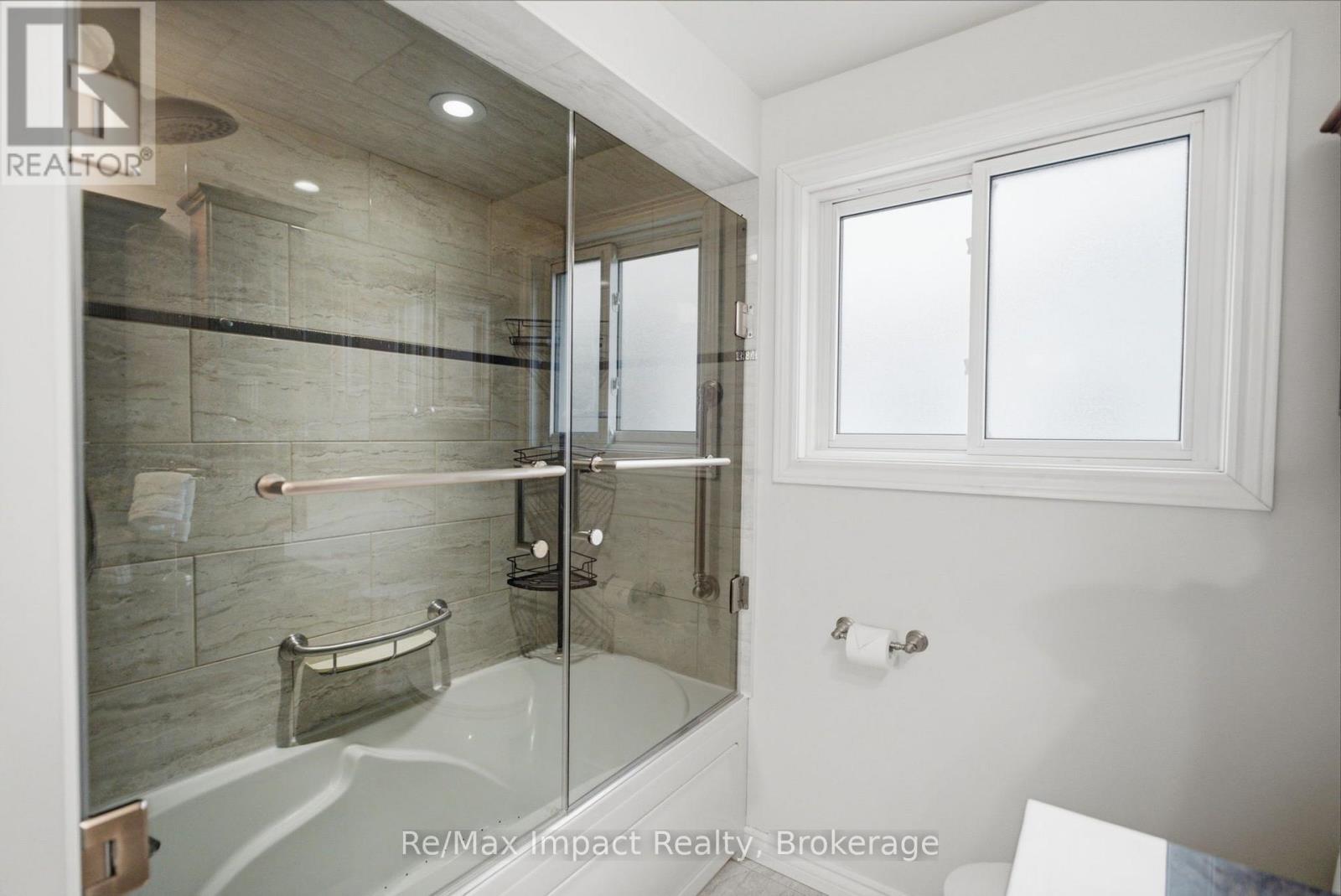 226 Rands Road, Ajax, Ontario  L1S 3Y5 - Photo 29 - E13656836