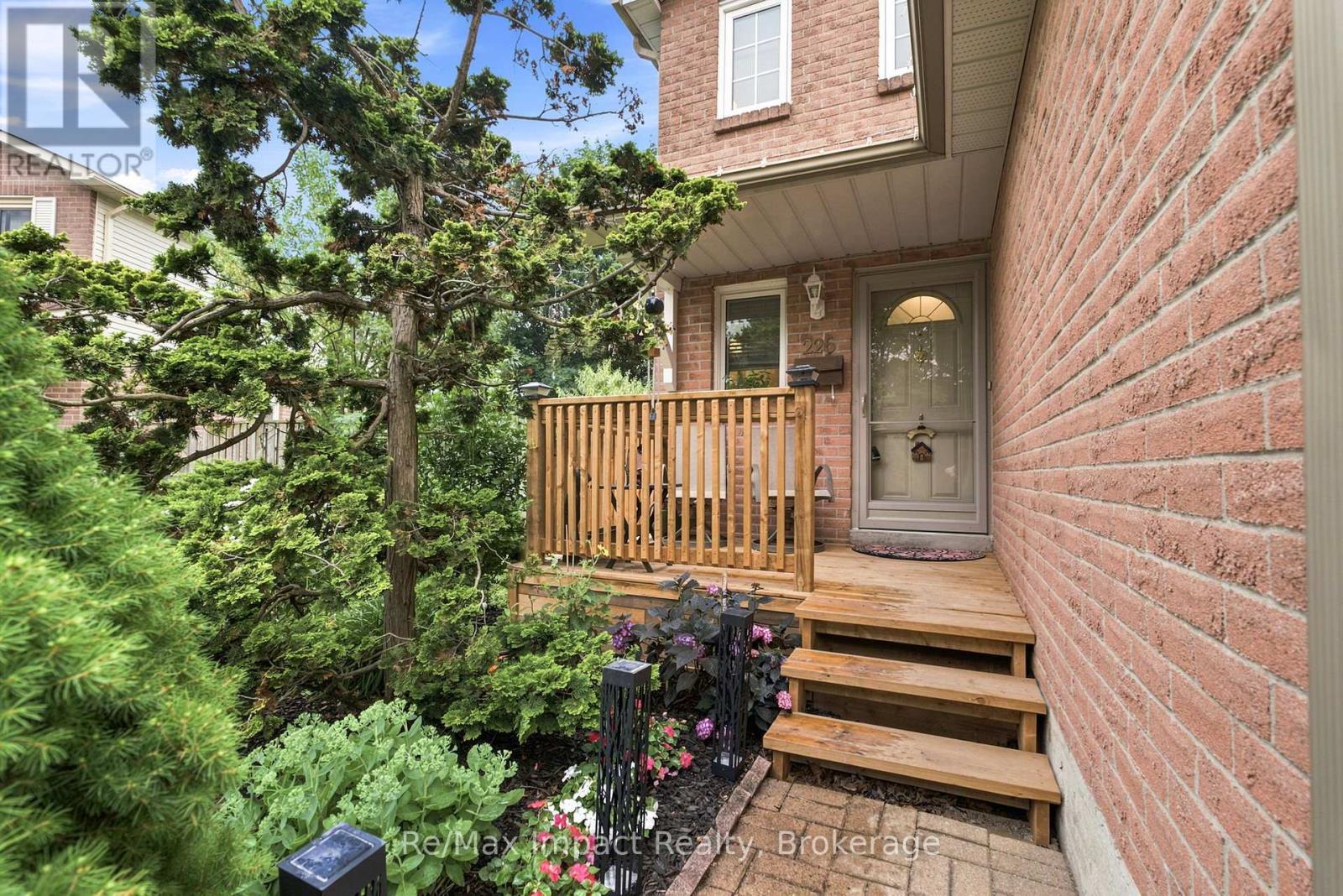 226 Rands Road, Ajax, Ontario  L1S 3Y5 - Photo 3 - E13656836