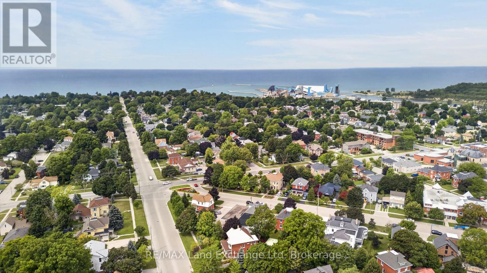 77 Montreal Street, Goderich, Ontario  N7A 2G5 - Photo 3 - X13656798