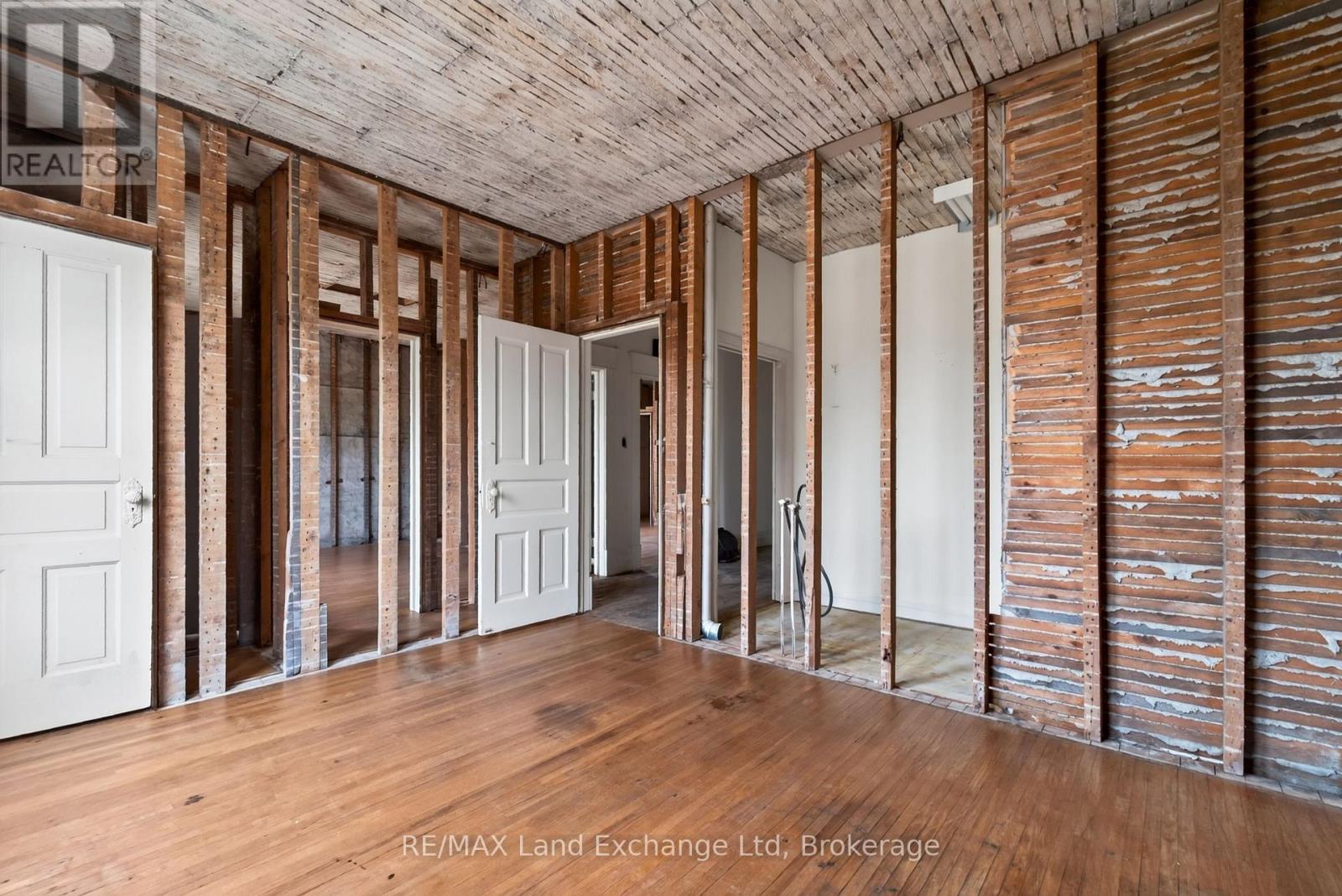 77 Montreal Street, Goderich, Ontario  N7A 2G5 - Photo 48 - X13656798