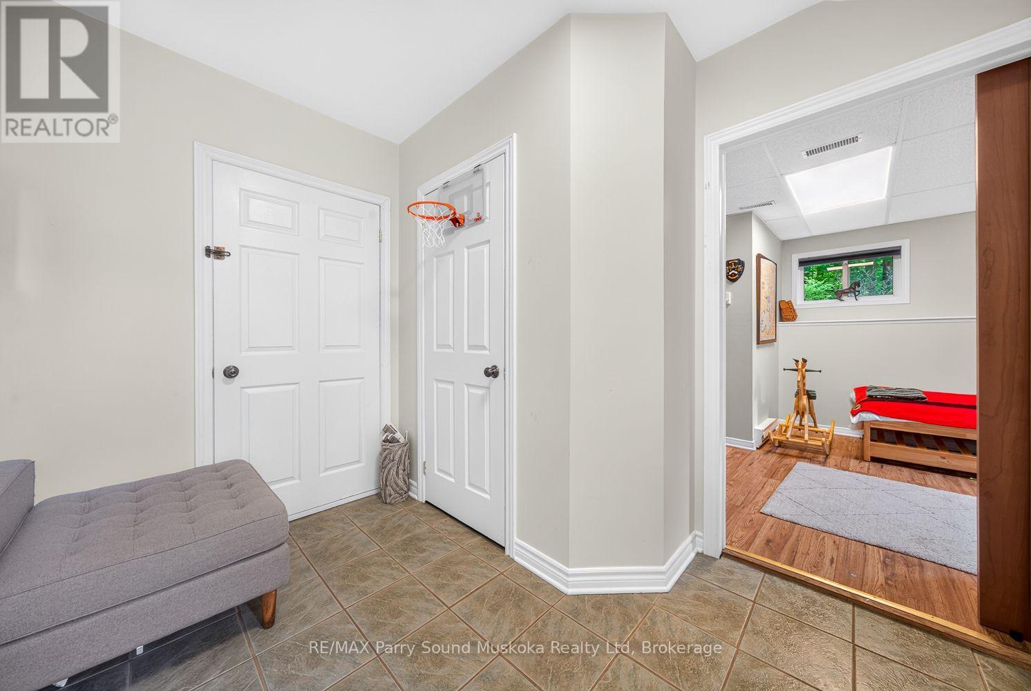 8 Mountain Basin Drive, Mcdougall, Ontario  P2A 2W9 - Photo 23 - X13656806