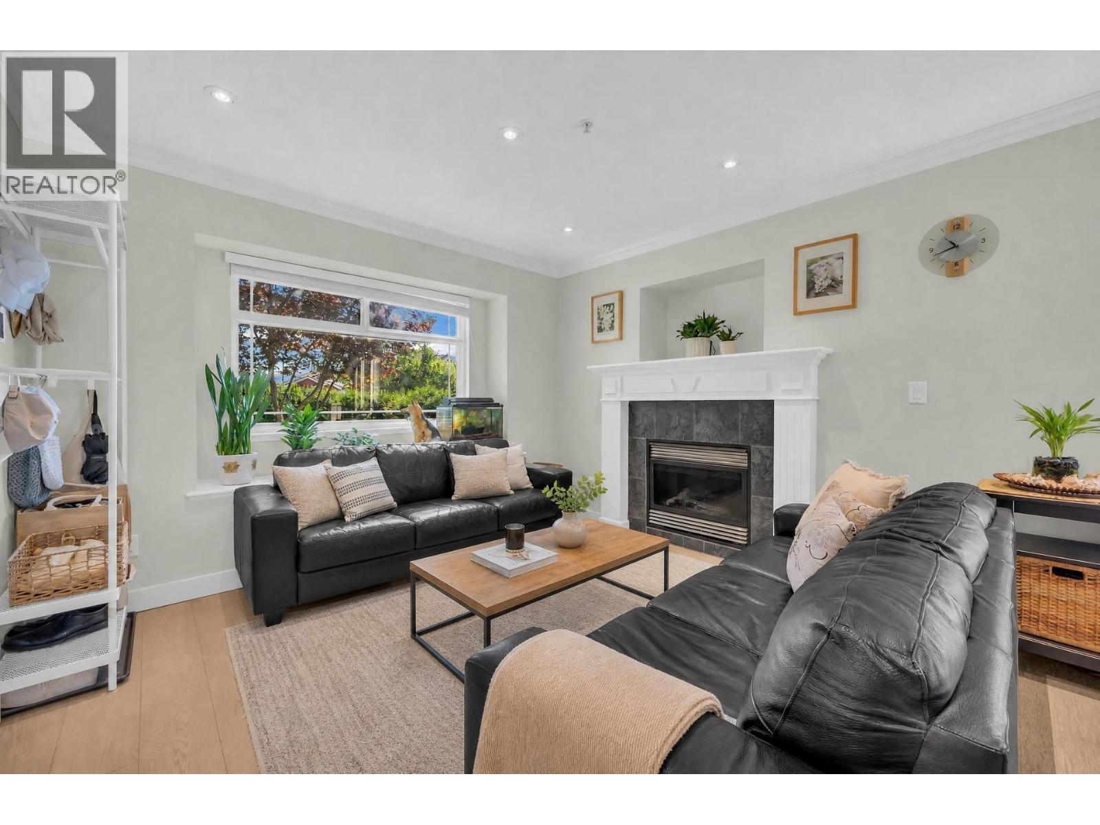 6925 Main Street, Vancouver, British Columbia  V5X 3H6 - Photo 2 - R3154058