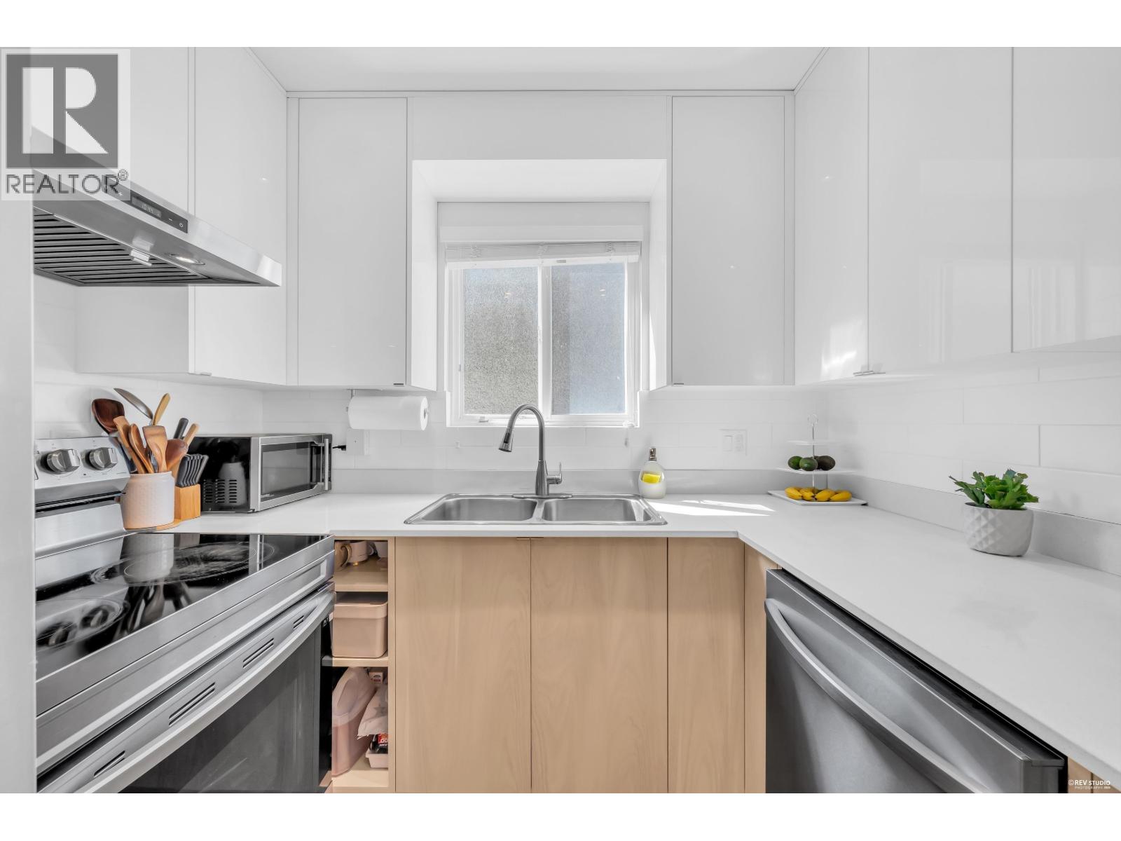 6925 Main Street, Vancouver, British Columbia  V5X 3H6 - Photo 8 - R3154058