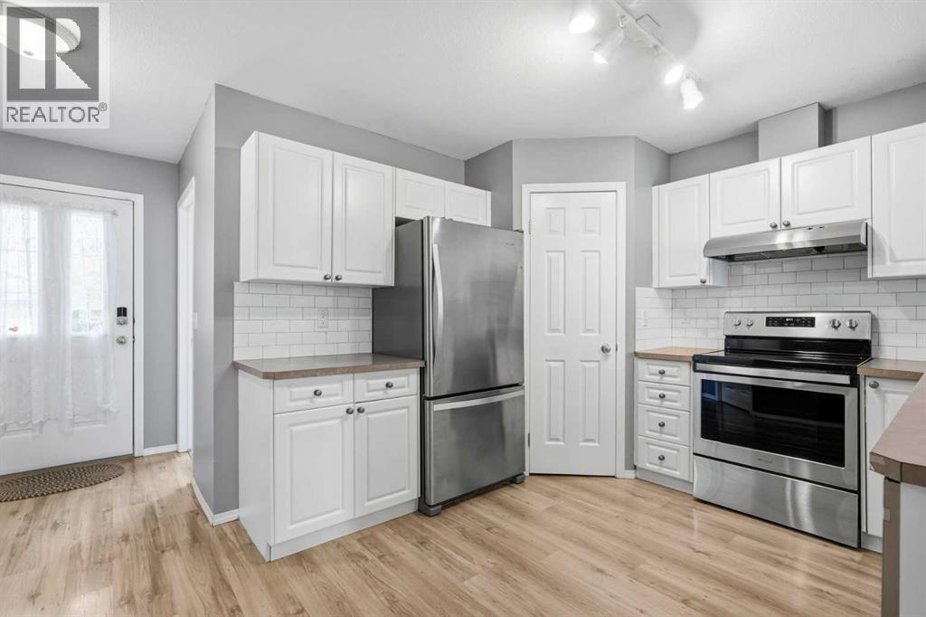 3 Janko Close, Red Deer, Alberta  T4P 3X1 - Photo 6 - A2334162
