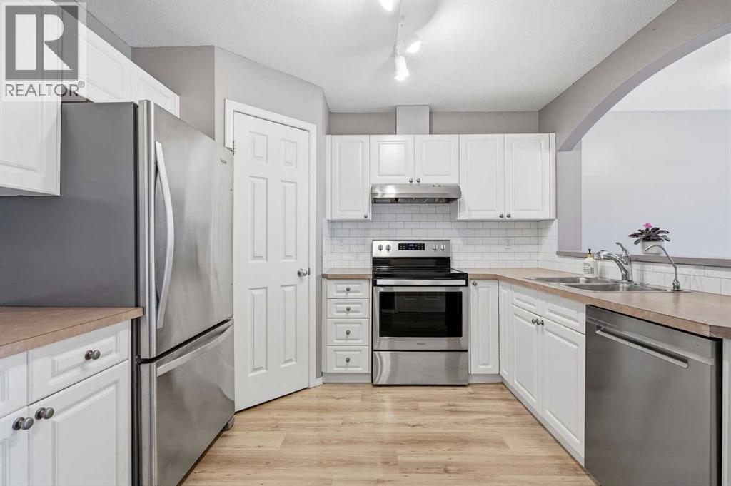 3 Janko Close, Red Deer, Alberta  T4P 3X1 - Photo 7 - A2334162