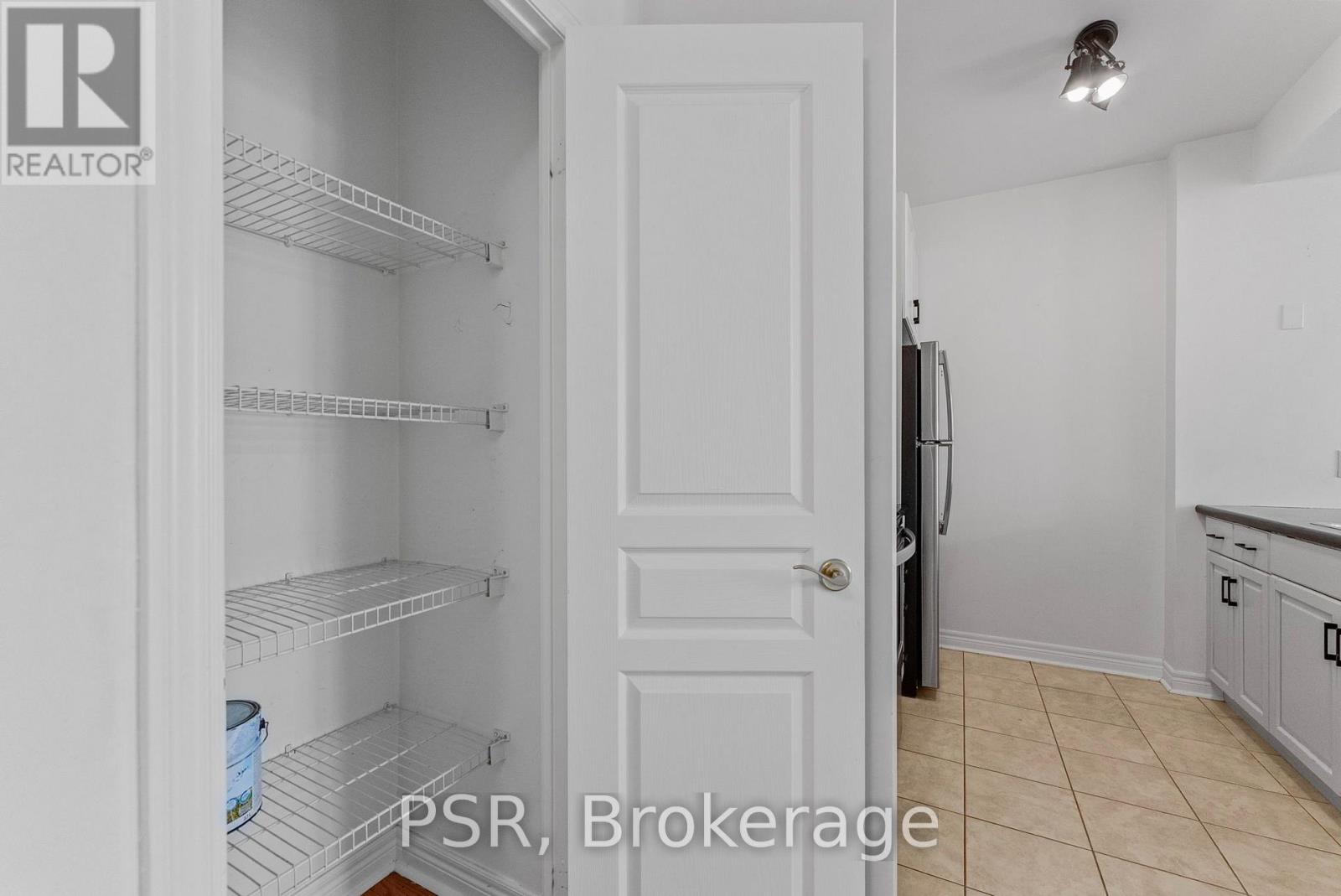 423 - 9 Boardwalk Drive, Toronto, Ontario M4L 6T1 - Photo 11 - E13656876