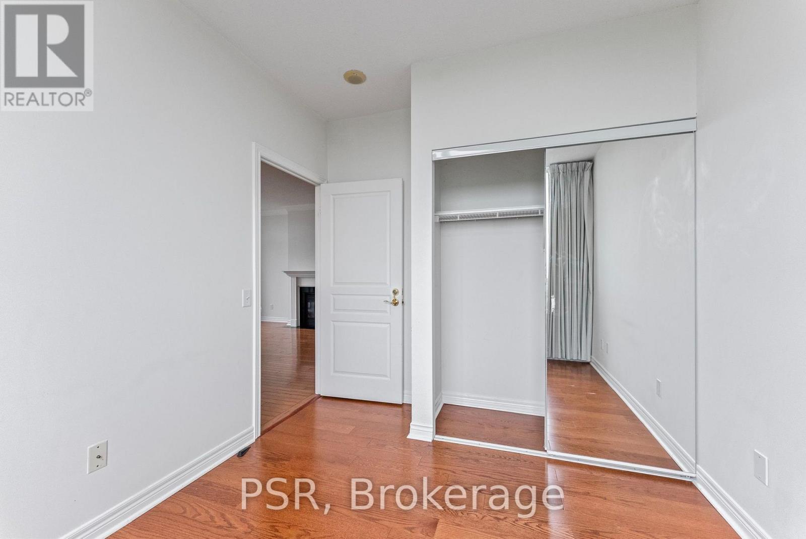 423 - 9 Boardwalk Drive, Toronto, Ontario M4L 6T1 - Photo 13 - E13656876