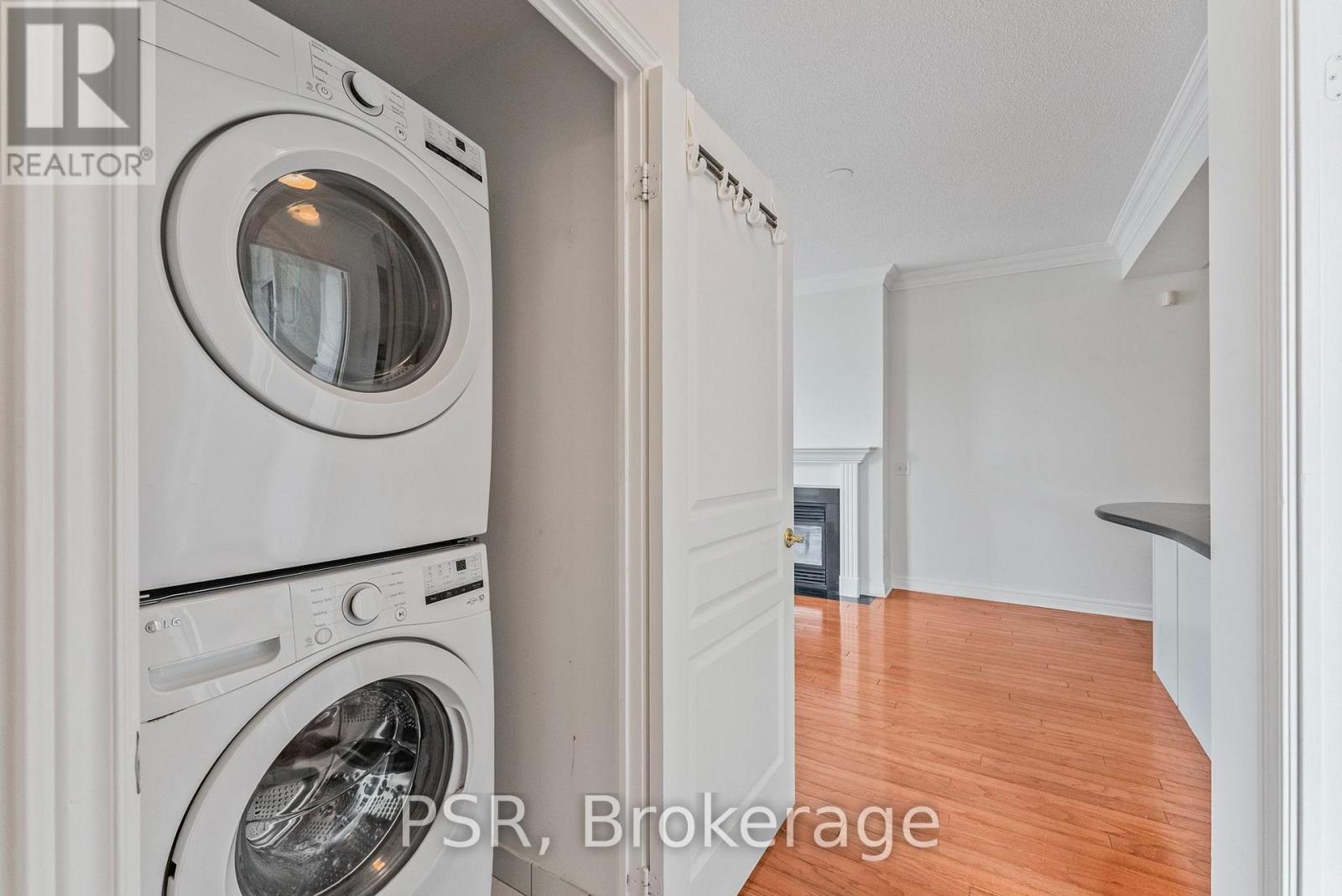 423 - 9 Boardwalk Drive, Toronto, Ontario M4L 6T1 - Photo 21 - E13656876