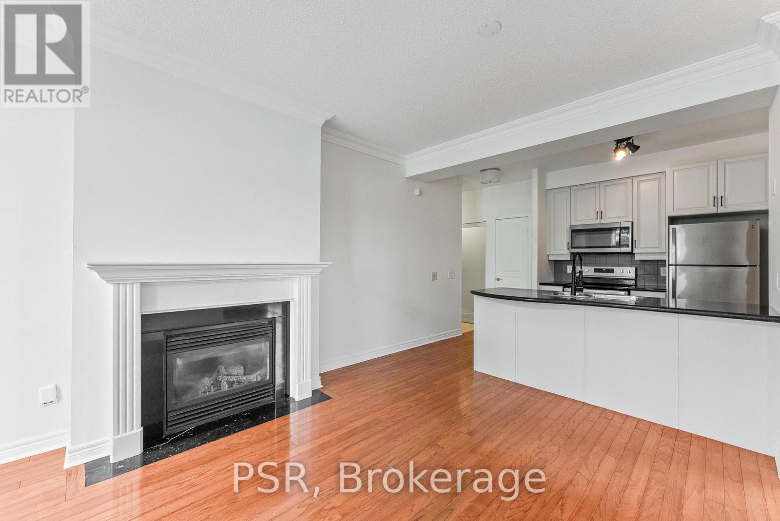 423 - 9 Boardwalk Drive, Toronto, Ontario M4L 6T1 - Photo 6 - E13656876