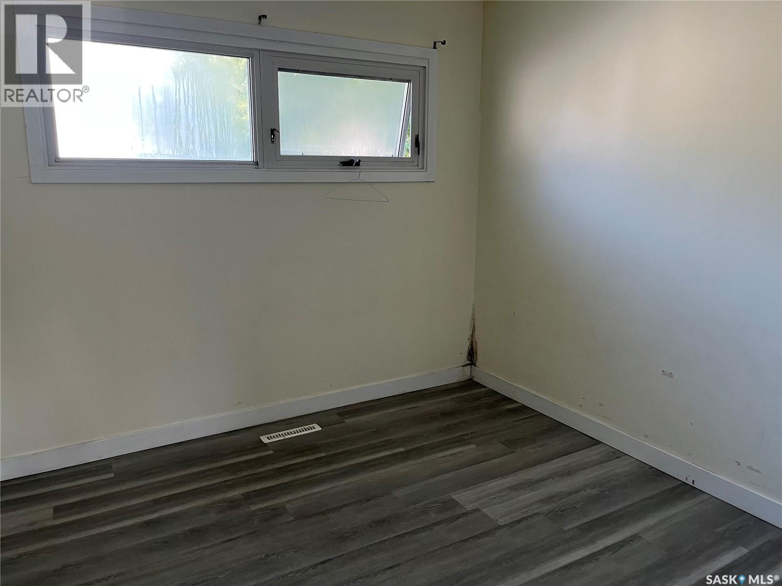 15 Ottawa Place, Regina, Saskatchewan  S4R 2V6 - Photo 8 - SK044835