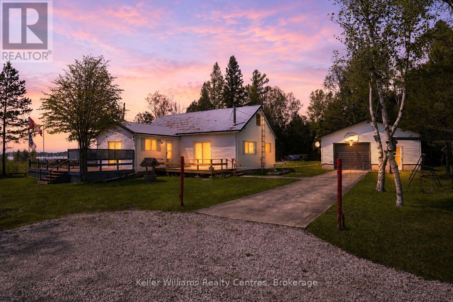 621 Huron Road, South Bruce Peninsula, Ontario  N0H 2T0 - Photo 3 - X13210826