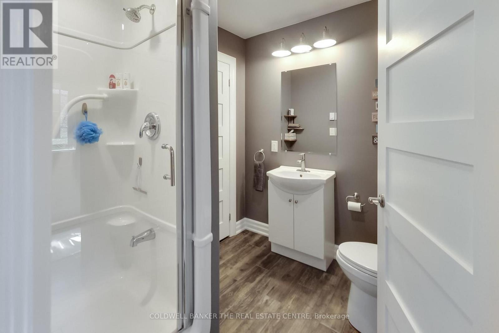 224 Lakeshore Road E, Oro-Medonte, Ontario  L0L 2E0 - Photo 25 - S13656792