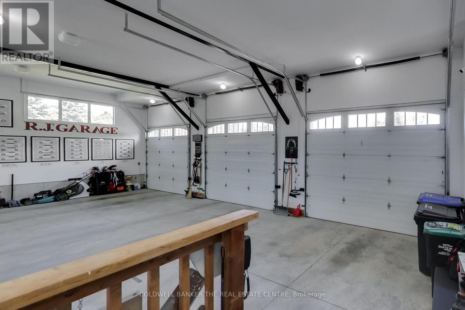 224 Lakeshore Road E, Oro-Medonte, Ontario  L0L 2E0 - Photo 27 - S13656792