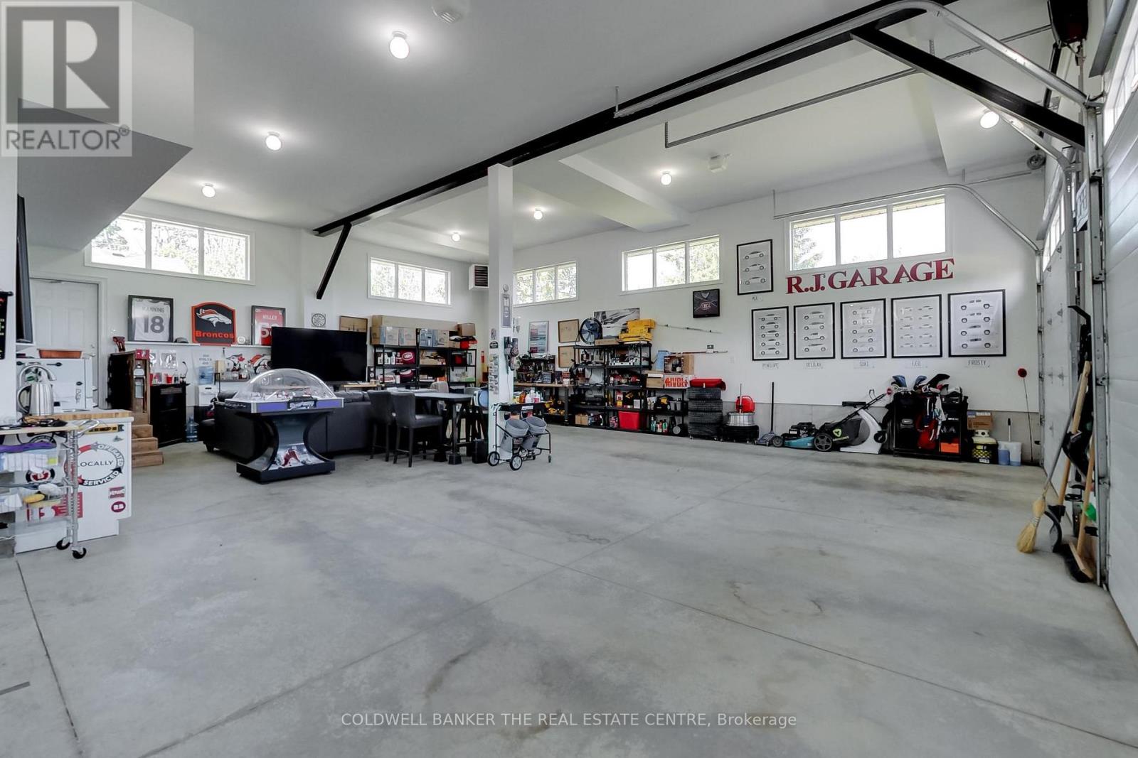 224 Lakeshore Road E, Oro-Medonte, Ontario  L0L 2E0 - Photo 29 - S13656792