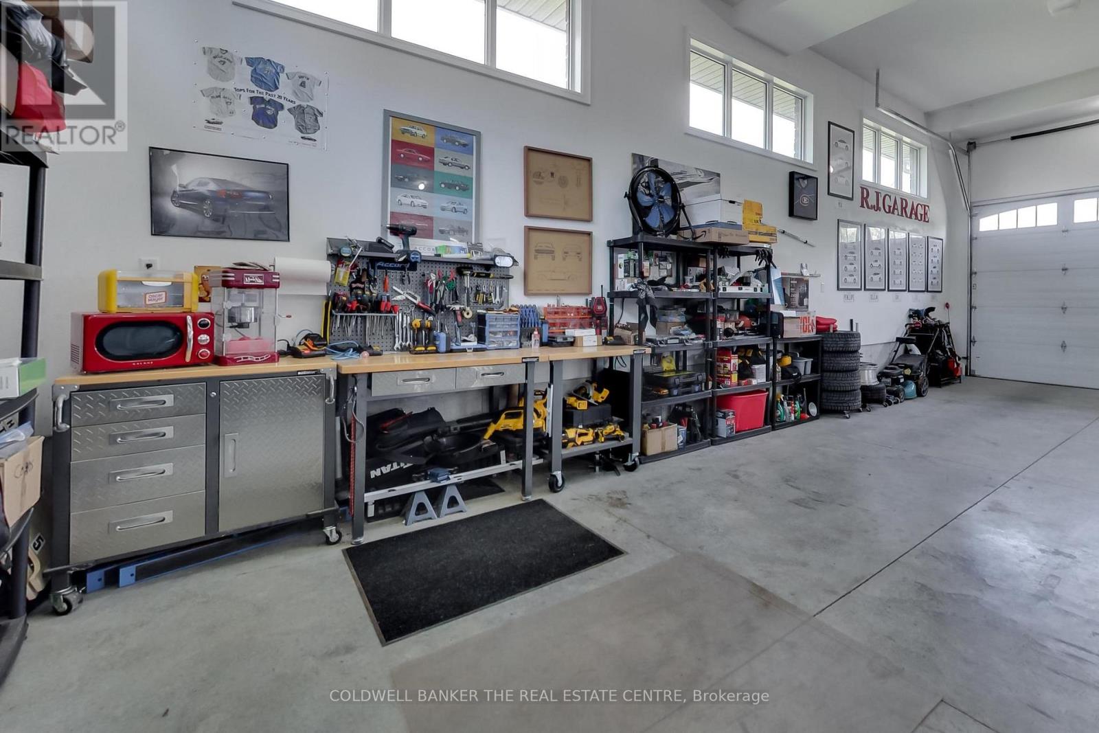 224 Lakeshore Road E, Oro-Medonte, Ontario  L0L 2E0 - Photo 34 - S13656792
