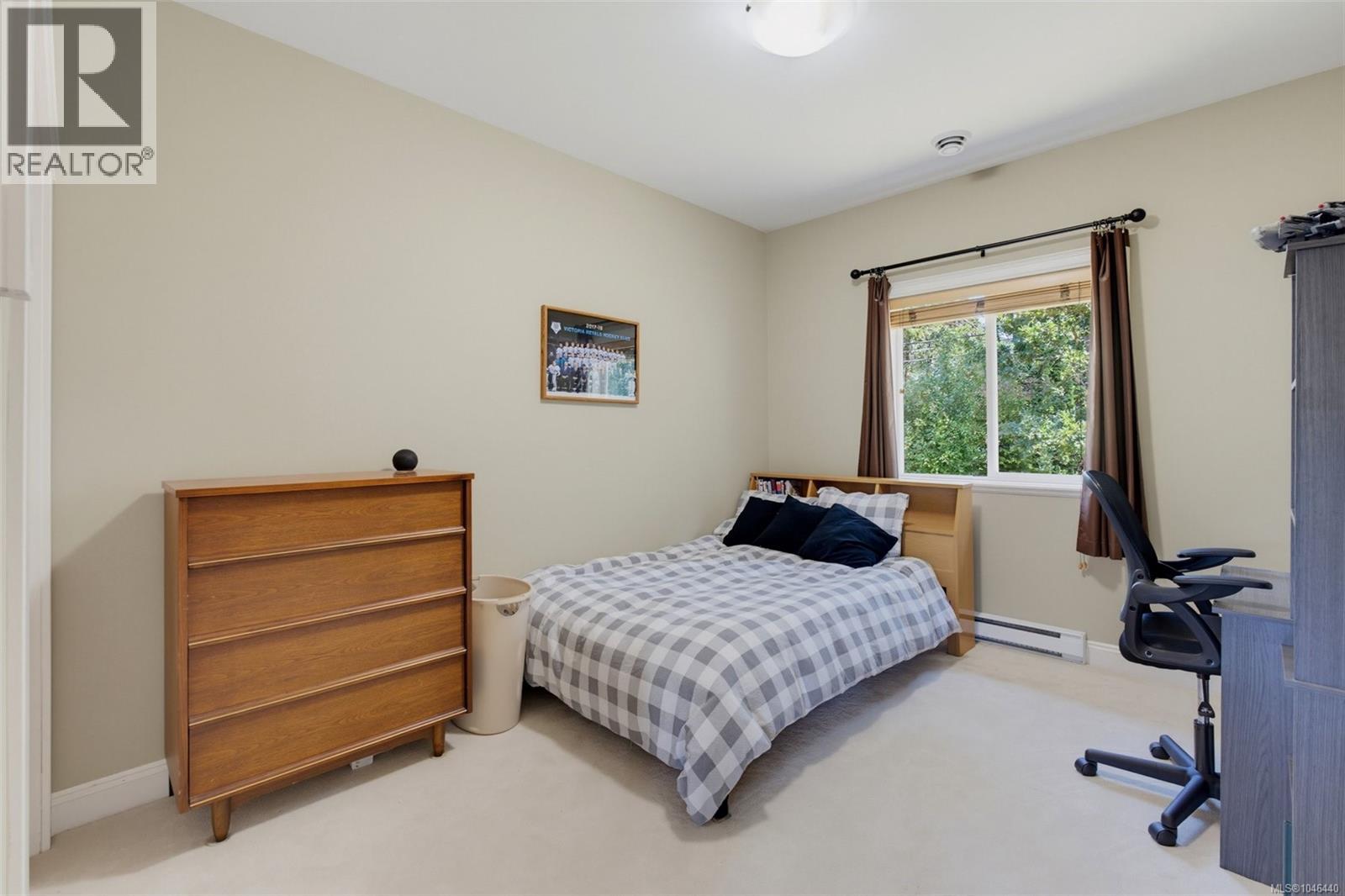 1489 Mt. Douglas Cross Rd, Saanich, British Columbia  V8X 3H6 - Photo 24 - 1046440