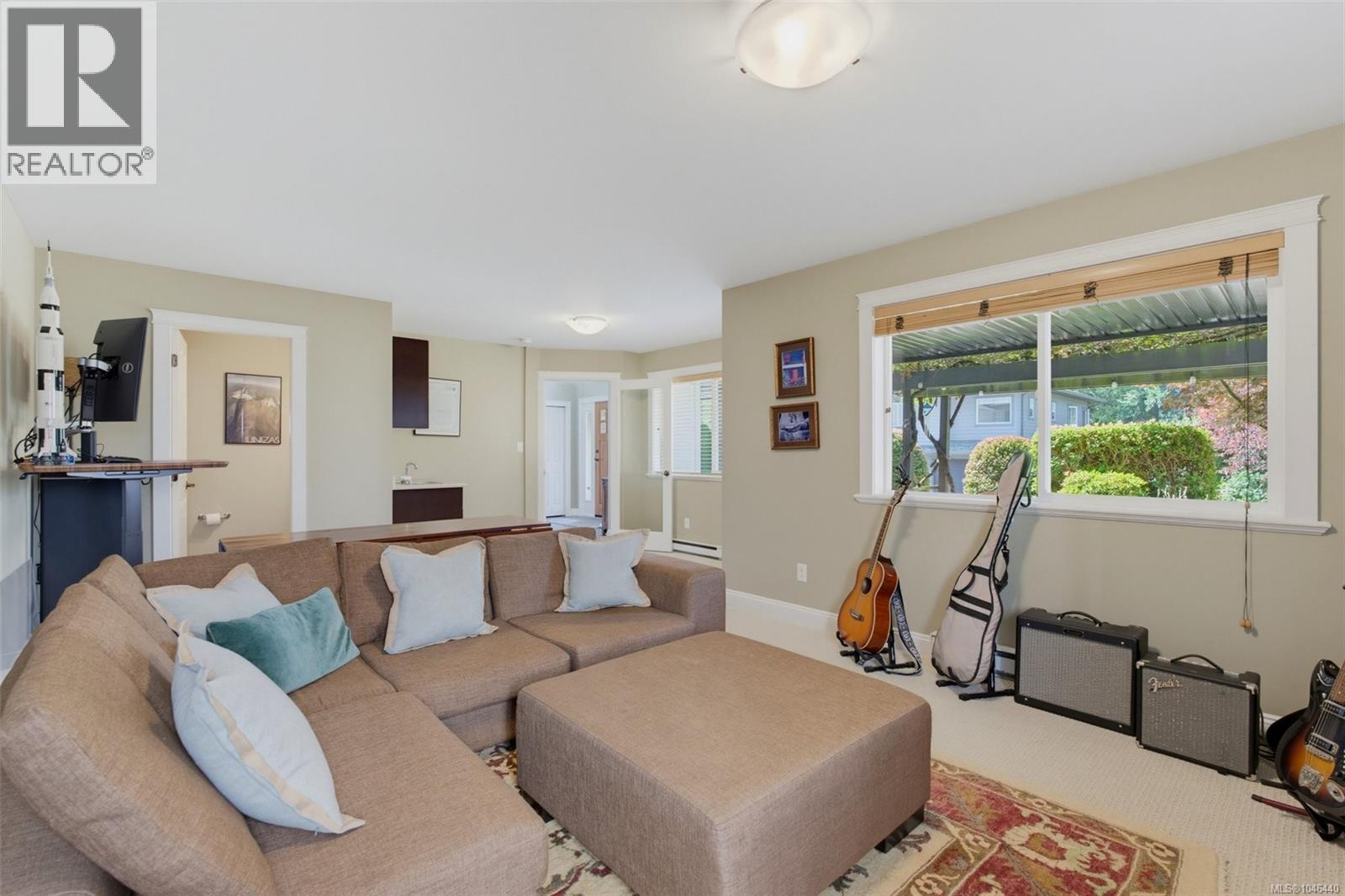 1489 Mt. Douglas Cross Rd, Saanich, British Columbia  V8X 3H6 - Photo 30 - 1046440