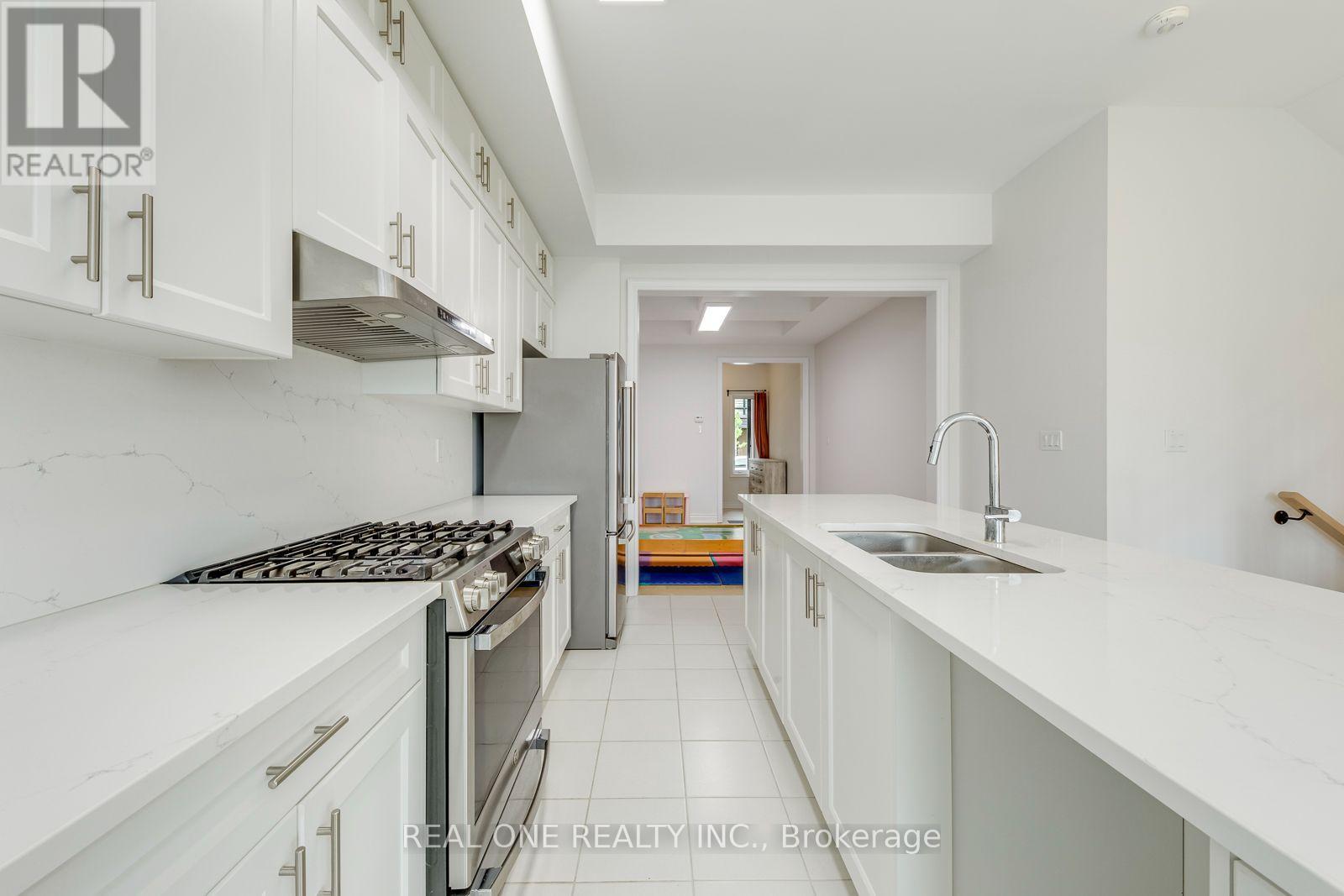 3069 Perkins Way, Oakville, Ontario  L6H 7Z4 - Photo 12 - W13656888