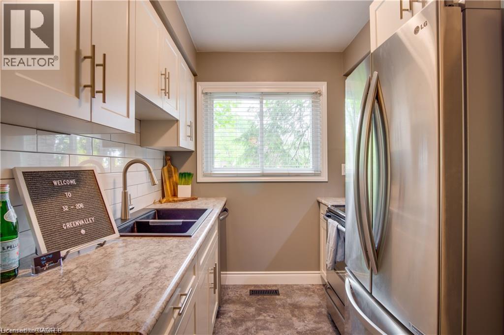 206 Green Valley Drive Unit# 32, Kitchener, Ontario  N2P 1G9 - Photo 9 - 40854545