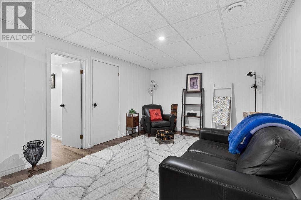 5 Royal Rd, Sault Ste. Marie, Ontario  P6C 5G8 - Photo 32 - SM262113