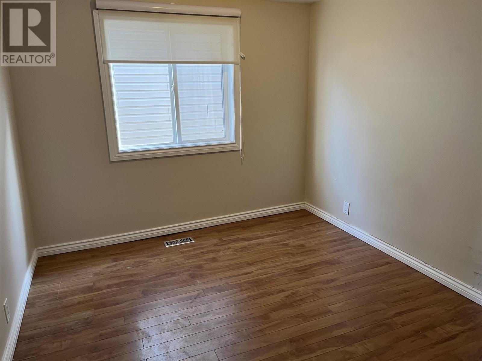 40 Algoma Ave, Sault Ste. Marie, Ontario  P6B 2P7 - Photo 6 - SM262116