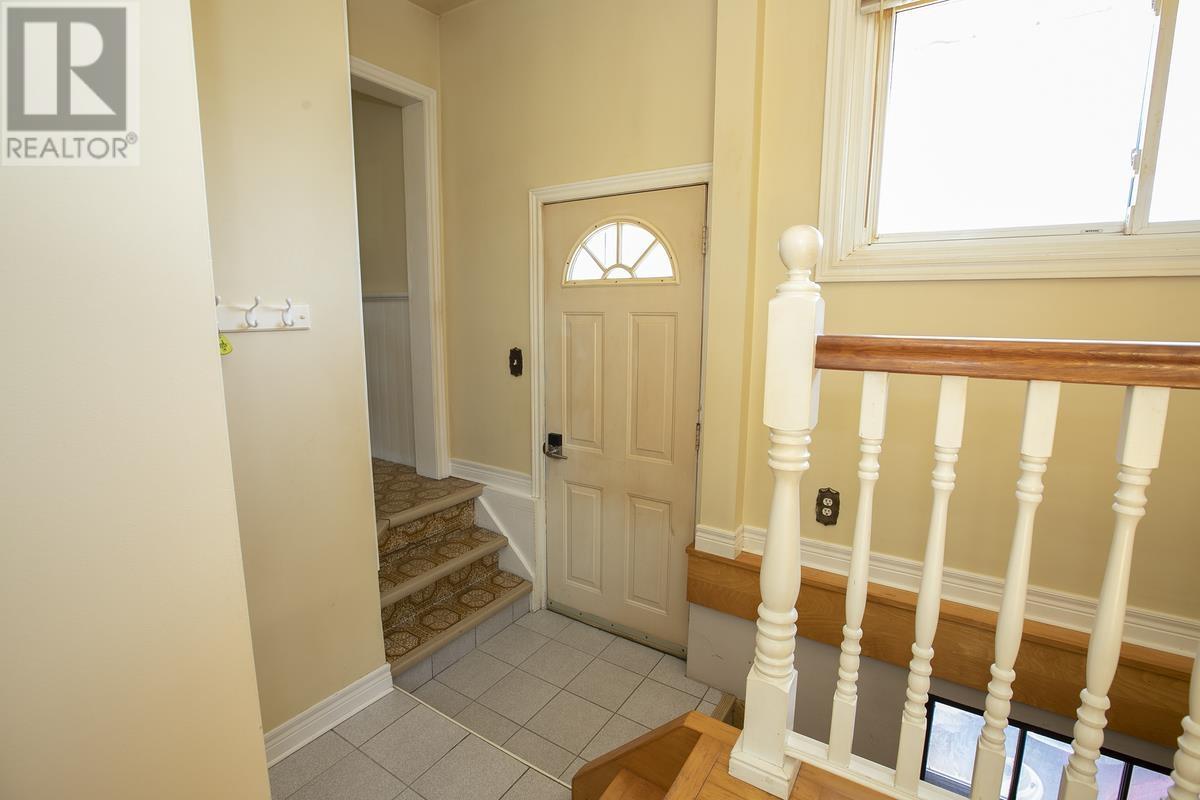 47 Fairview Ave, Sault Ste. Marie, Ontario  P6C 3B3 - Photo 11 - SM262117