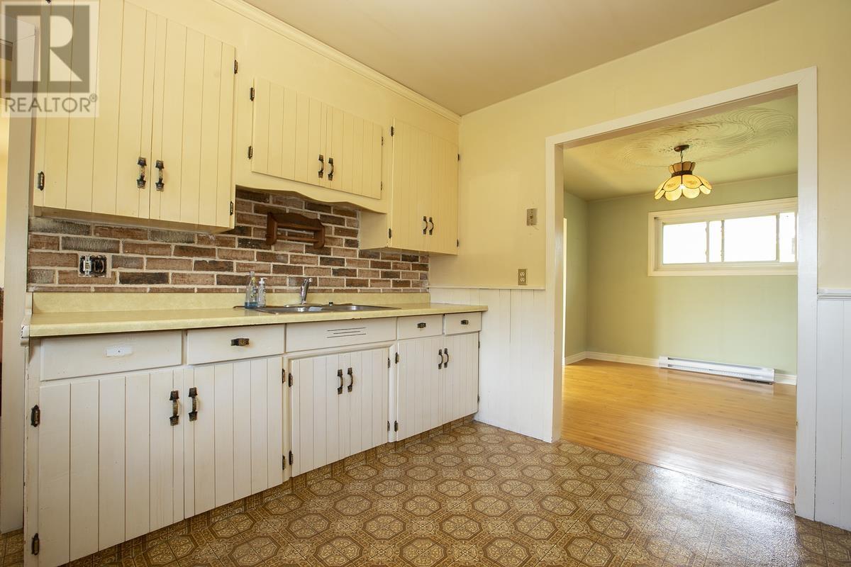 47 Fairview Ave, Sault Ste. Marie, Ontario  P6C 3B3 - Photo 17 - SM262117