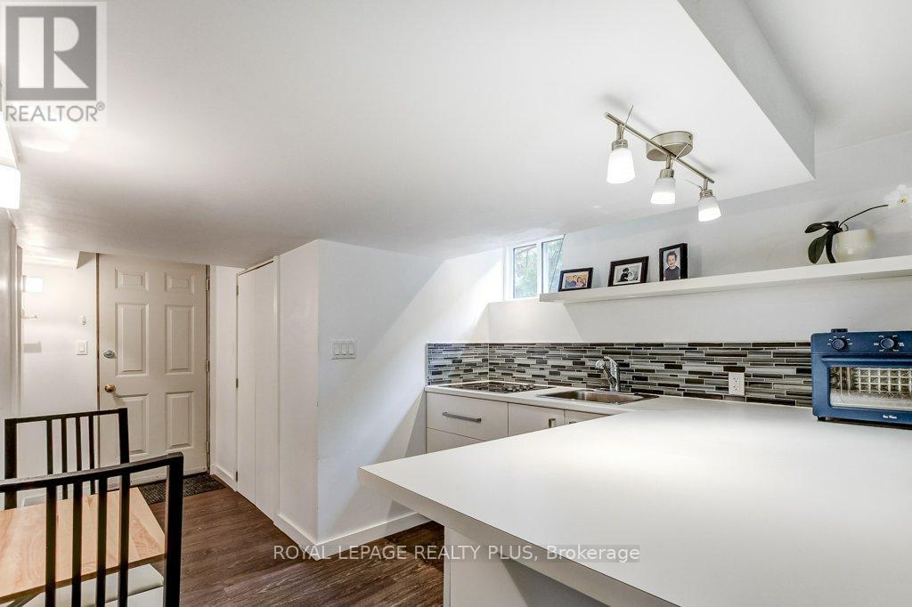 5322 Windermere Drive, Burlington, Ontario  L7L 3M1 - Photo 31 - W13514092