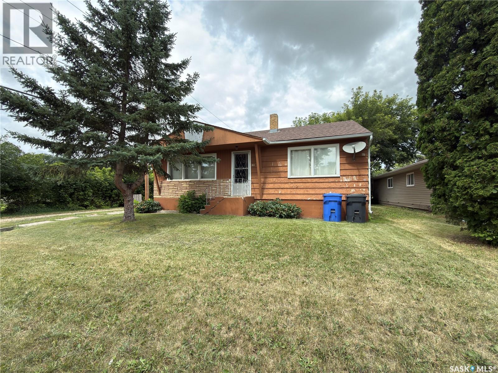 119 Taylor Street S, Kamsack, Saskatchewan  S0A 1S0 - Photo 1 - SK045104